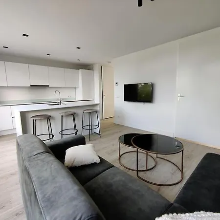 דירה K50173 Modern Near The Center *