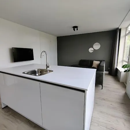 דירה K50173 Modern Near The Center *