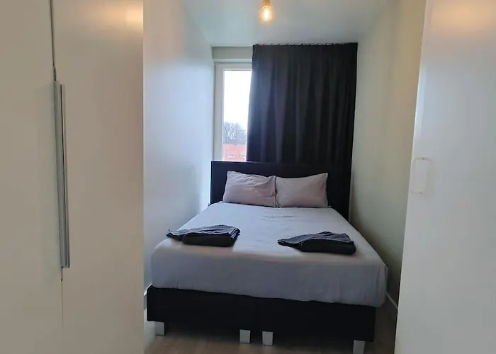 H 4p Free Public Parking Apartment Eindhoven